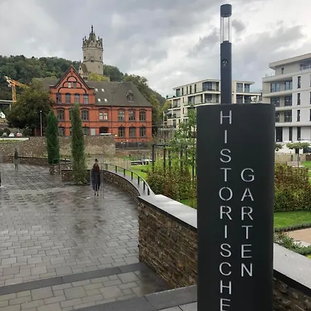 Back To School Apartman