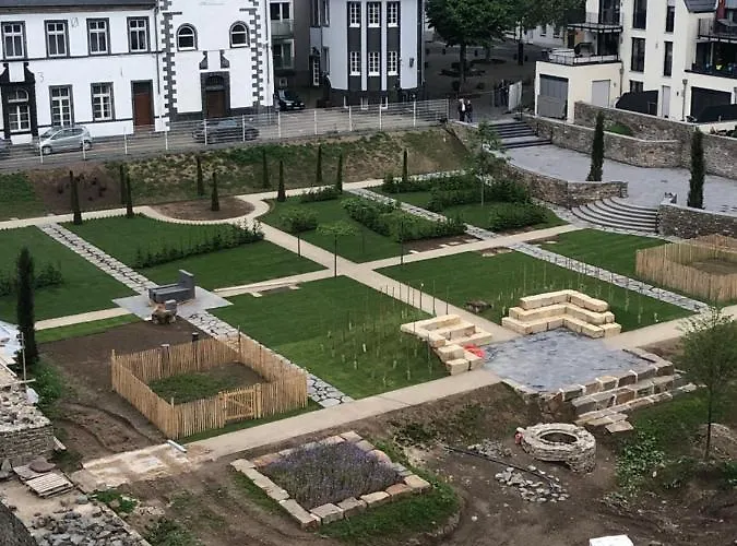 公寓 Back To School